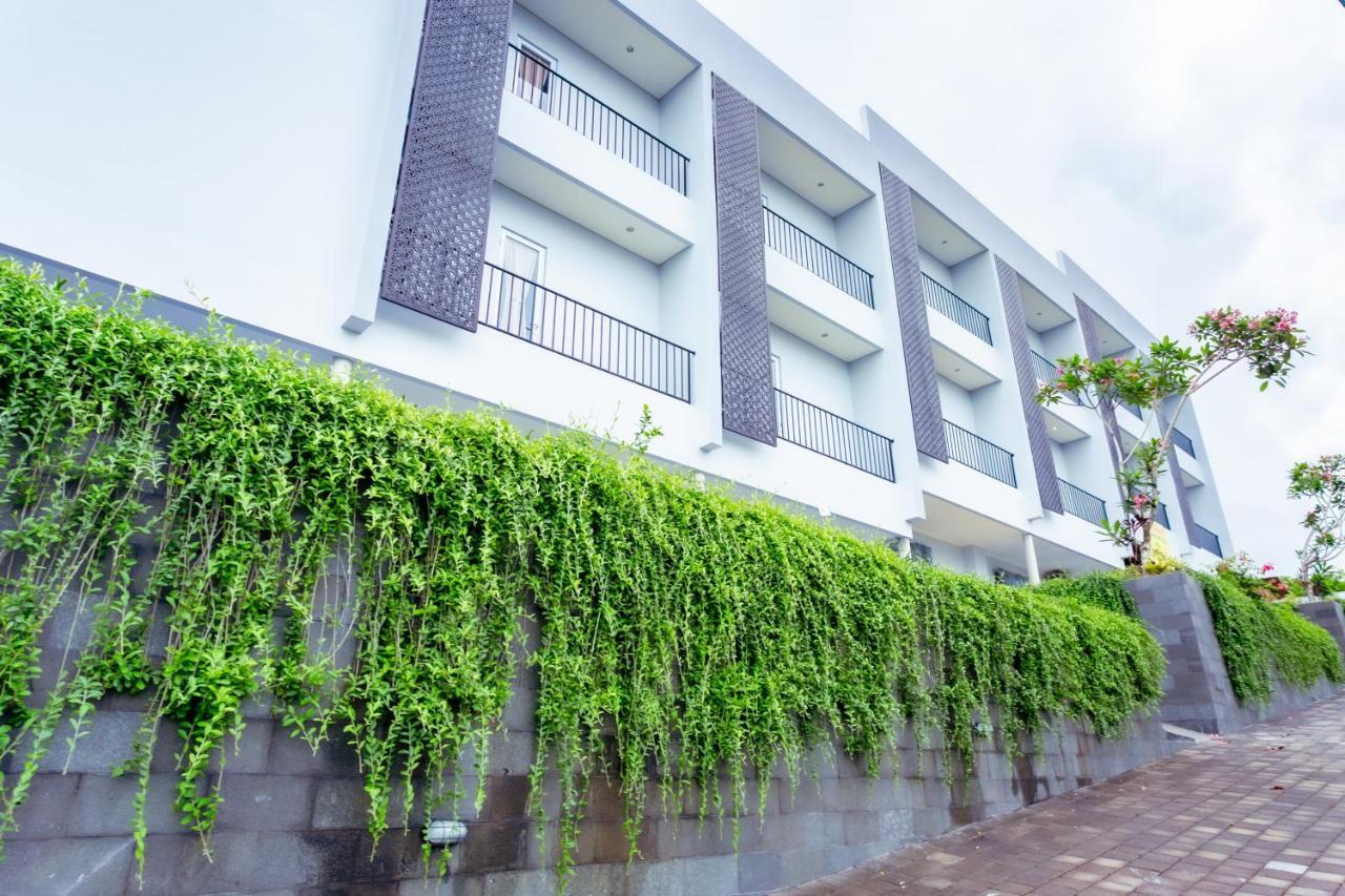 Nivasa Hotel Ungasan Exterior foto